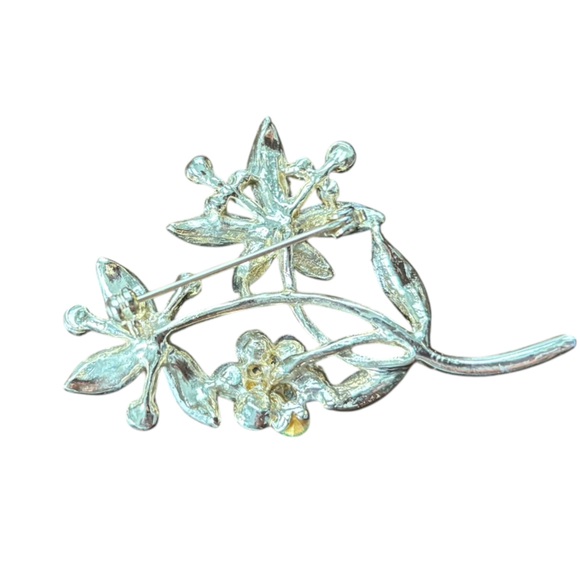 Floral Brooch with Crystals - Picture 2 of 3